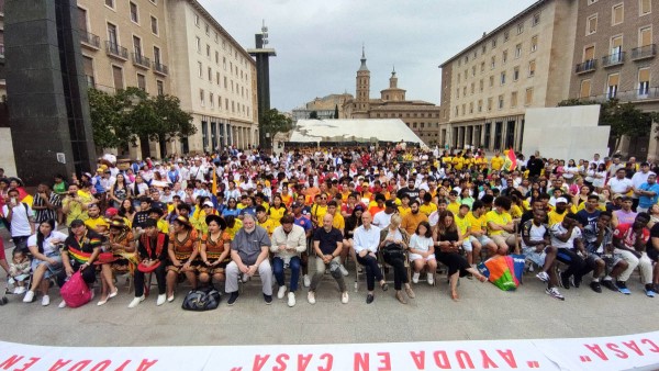 Mundialito Integración Zaragoza 2024, Sorteo Grupos Plaza del Pilar, Público